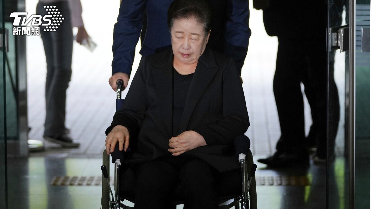南韓涉嫌賄賂前第一夫人的「統一教」會長韓鶴子,因為有湮滅證據的嫌疑,被法院裁定羈押。(圖/達志影像美聯社)