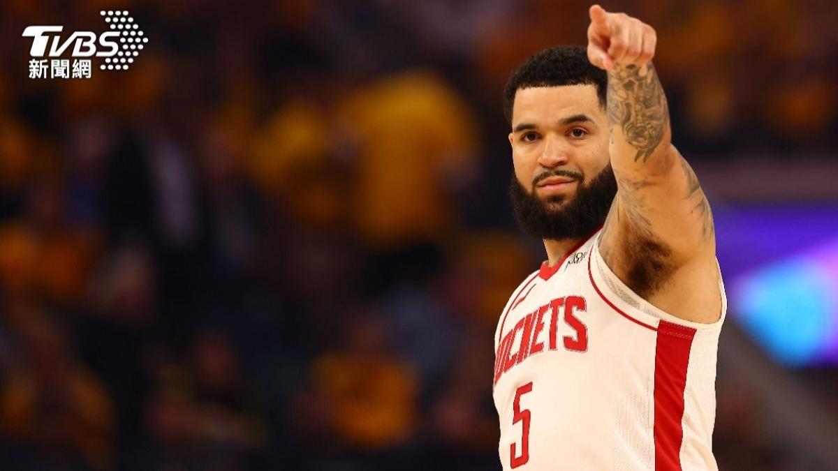 NBA/杜蘭特爭冠利空!火箭主控范弗利特膝傷開刀 新賽季恐報銷
