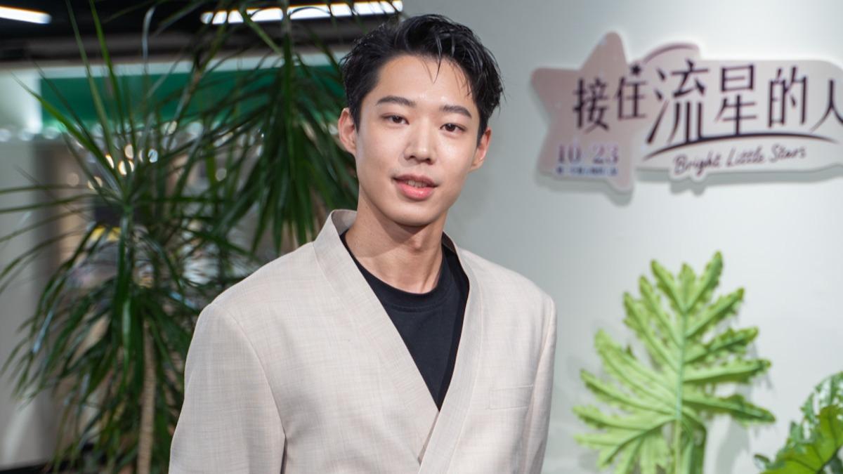 嘎琳片場相敬如「冰」？　男主角黃信赫：互動少很正常