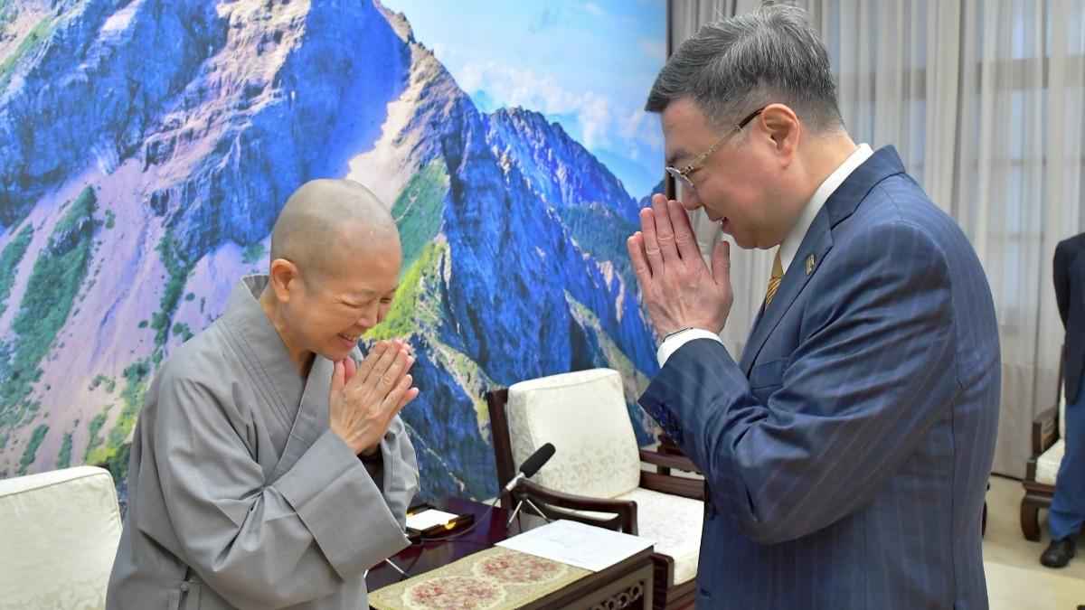 政院不設普發1萬「不領取」選項 釋昭慧:會繼續推拒領運動
