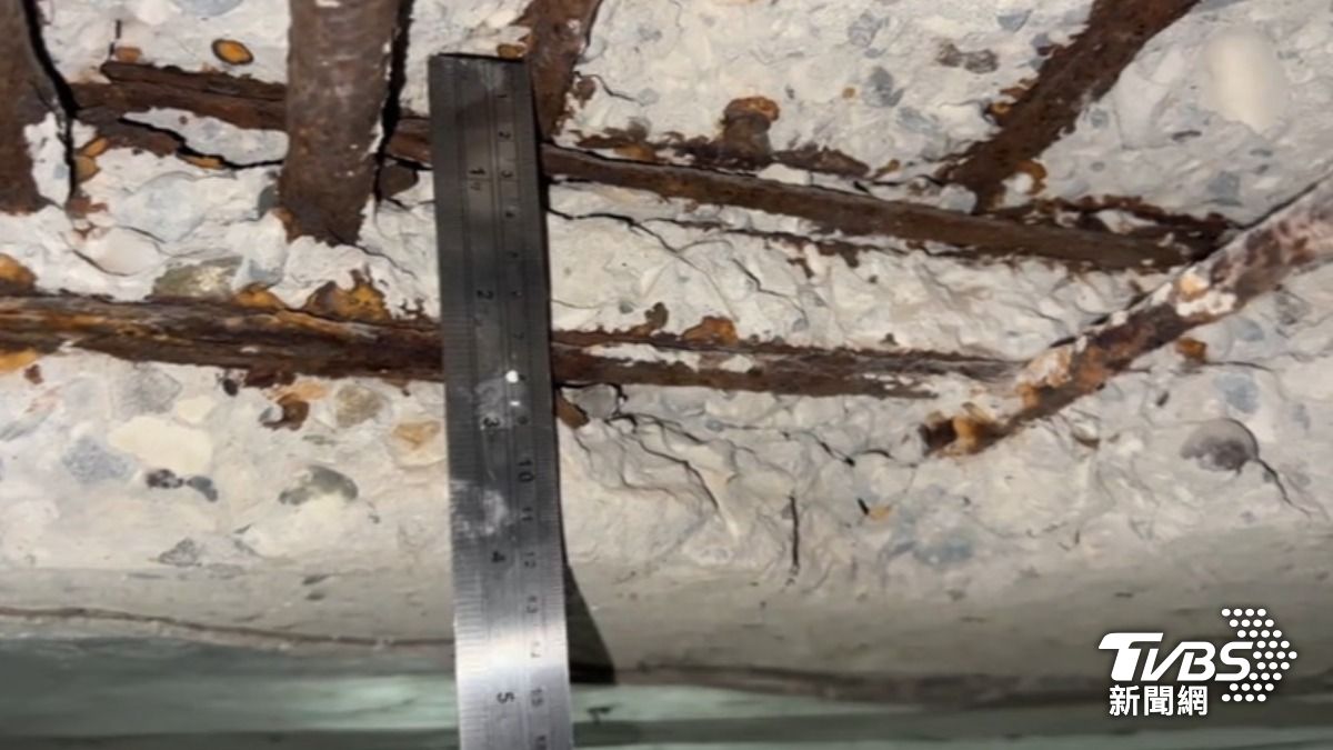 天花板漏水！控防水工程行擺爛，屋主怒告詐欺。（圖／TVBS）