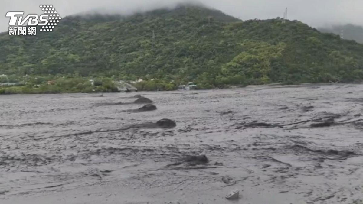 天氣/樺加沙颱風雨彈炸不停 氣象署示警:宜花東及各山區防豪雨