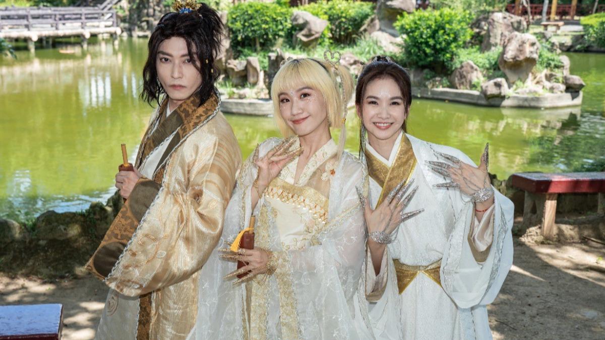 陳威翰(左起)、Lulu、陳小菁古裝扮相曝光。(圖/三立提供)