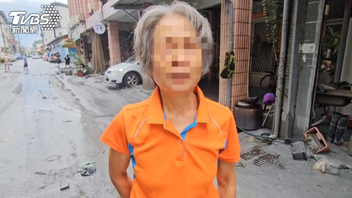 花蓮光復鄉一名石姓婦人悲傷吐露，自己的87歲媽媽已不幸罹難，目前遺體仍在屋內，遭土石掩埋。（圖／TVBS）