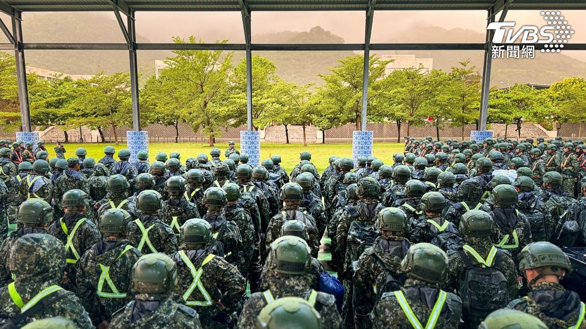 國軍動員赴花蓮救災。(圖/國防部提供)