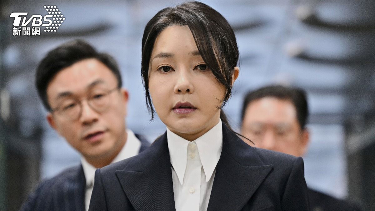 涉收禮換官位、還想私下喬刑期!韓國前第一夫人金建希遭判7年