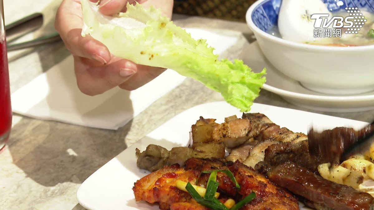 瘦荷包!喜來登推韓式BBQ,10月起假日Buffet多200元。(圖/TVBS)