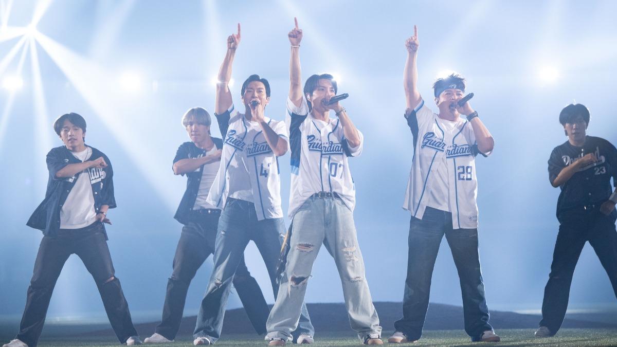 SUPER JUNIOR小分隊L.S.S.日前受邀到中職表演。（圖／翻攝富邦悍將臉書'）