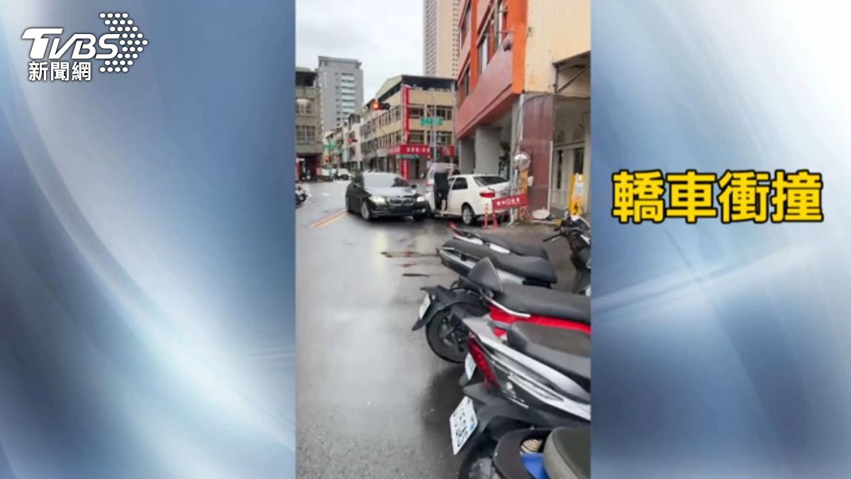 男遭轎車衝撞。(圖/TVBS)