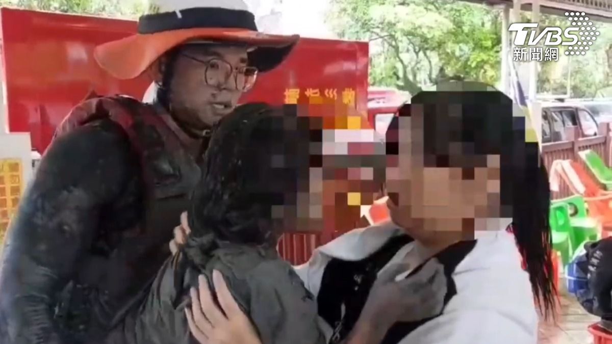 小忻與媽媽團聚。(圖/TVBS)