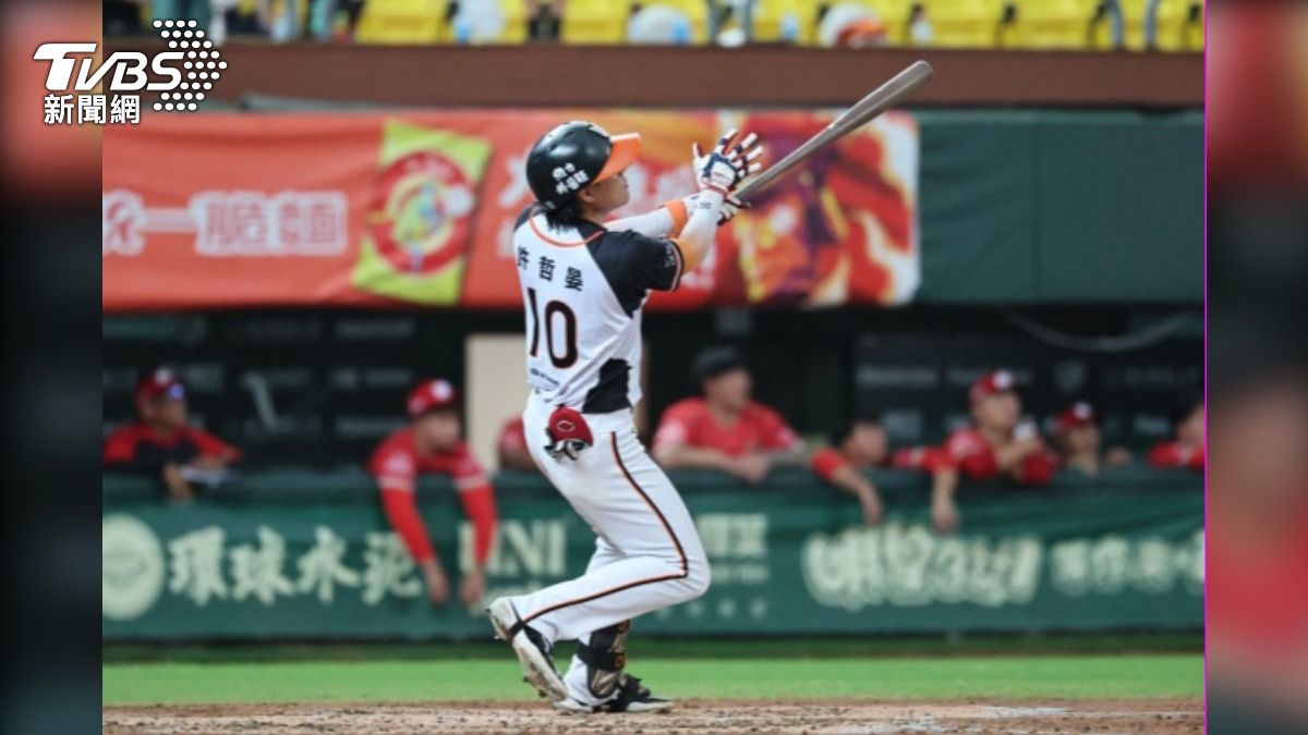 中職/許哲晏開轟2安打1全壘打獲MVP!統一獅擊退味全龍2連勝