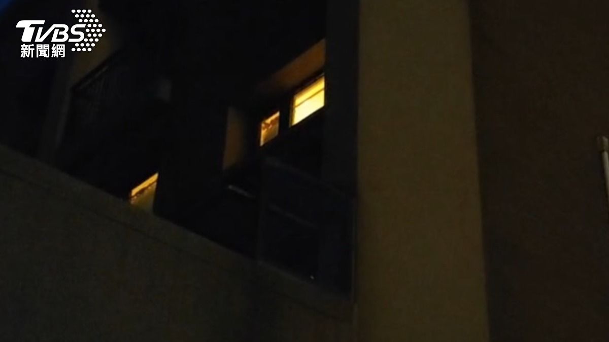 快訊/21歲女兒遭虐!他見妻虐死親骨肉不敢吭 與虎媽一起遭起訴