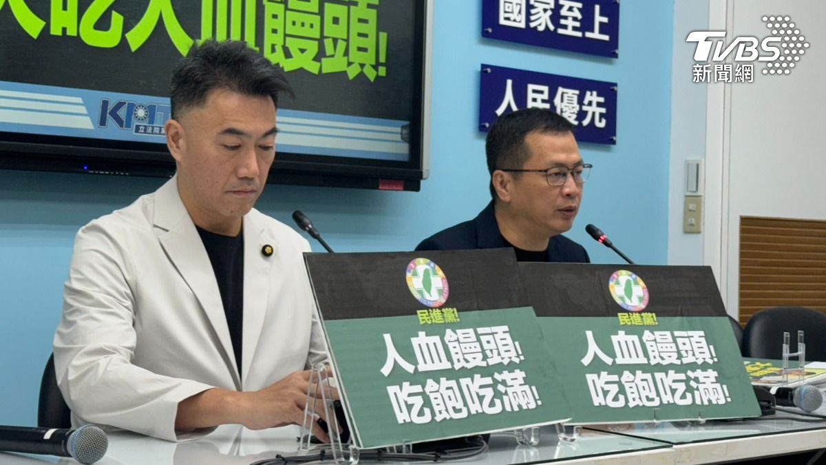國民黨立法院黨團書記長羅智強(右)批劉世芳。(圖/陳怡潔攝)