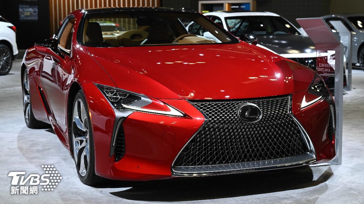 Lexus跑車-Lexus LC-Lexus LC跑車-直播主-日本-月薪-課金-直播濾鏡-直播特效-副業-上班族