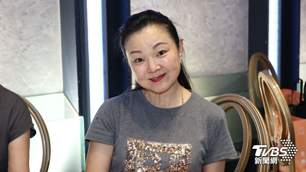 消失演藝圈18年!57歲夏禕罕見亮相 當阿嬤「驚人近況」曝光