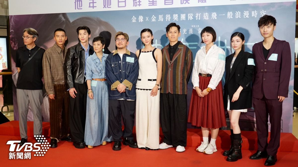 《他年她日》全部演員齊聚亮相。(圖/區國強攝)