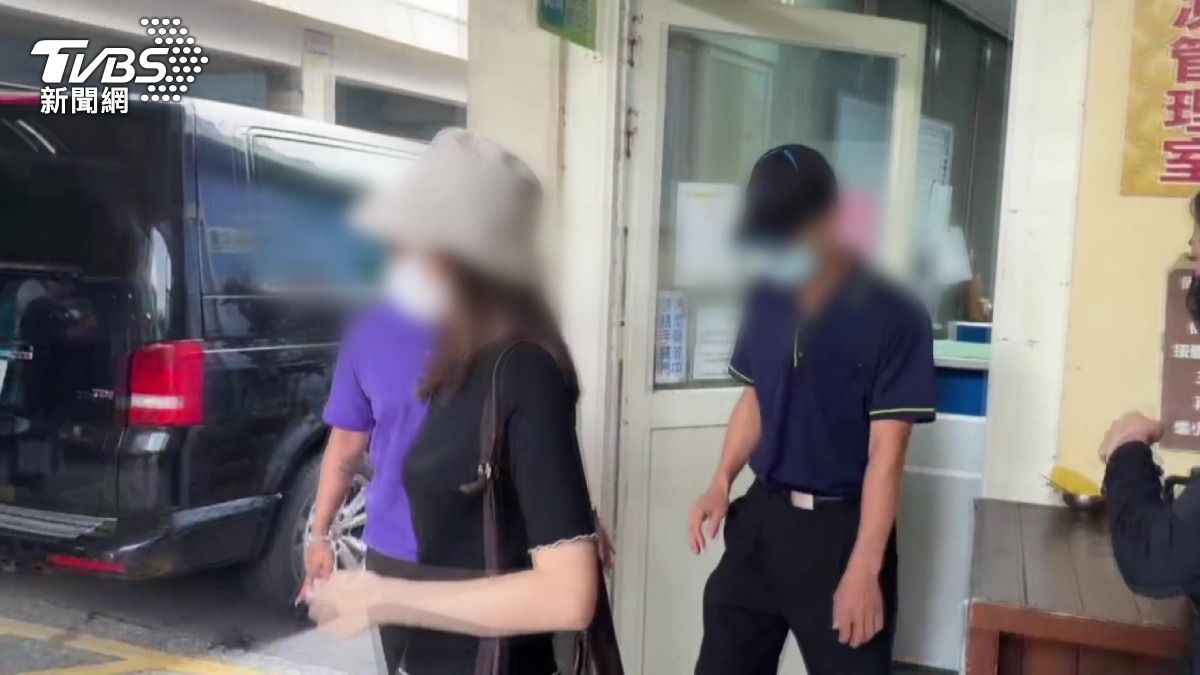 歲女慘遭母親虐殺！被迫休學「關房間教育」，父親無力阻止。(圖／TVBS)