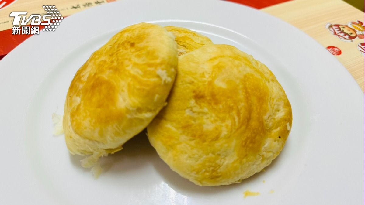太陽餅是台中名產。(圖/TVBS)