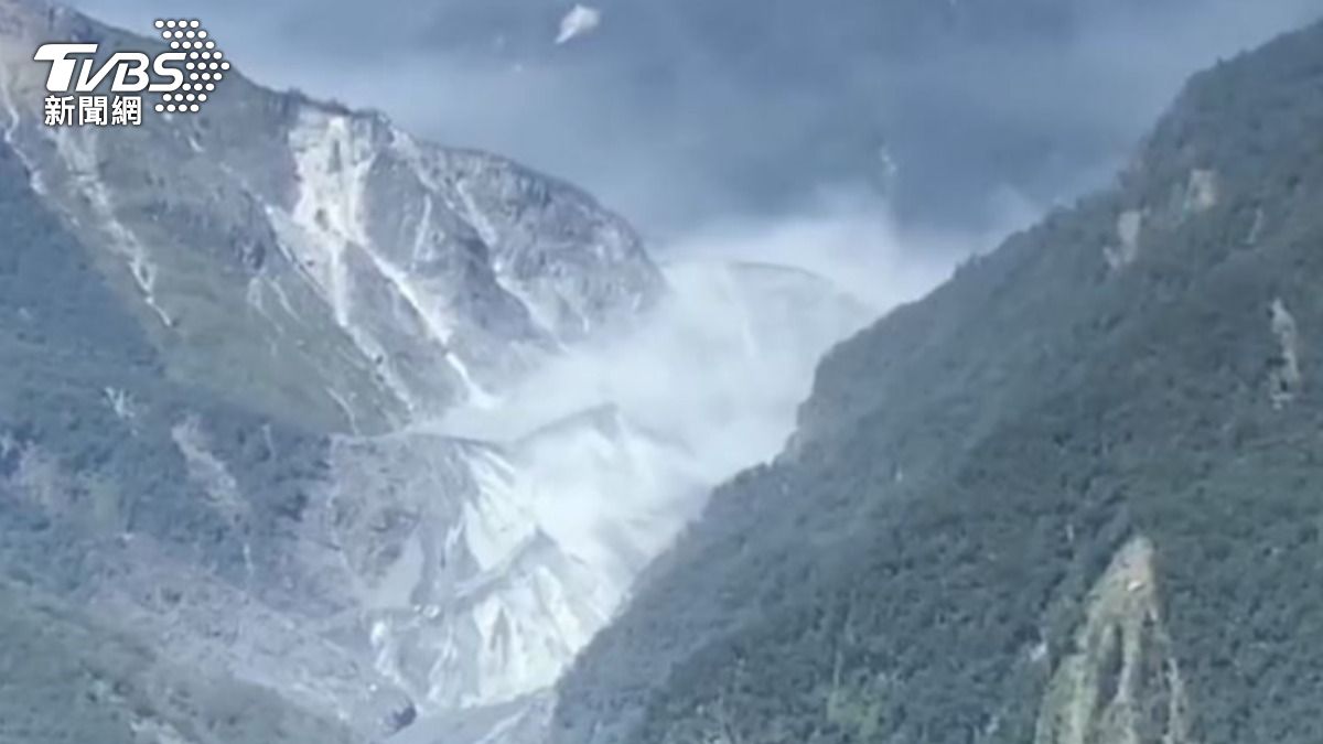 堰塞湖「持續下切」空拍曝 紅色警戒難解除