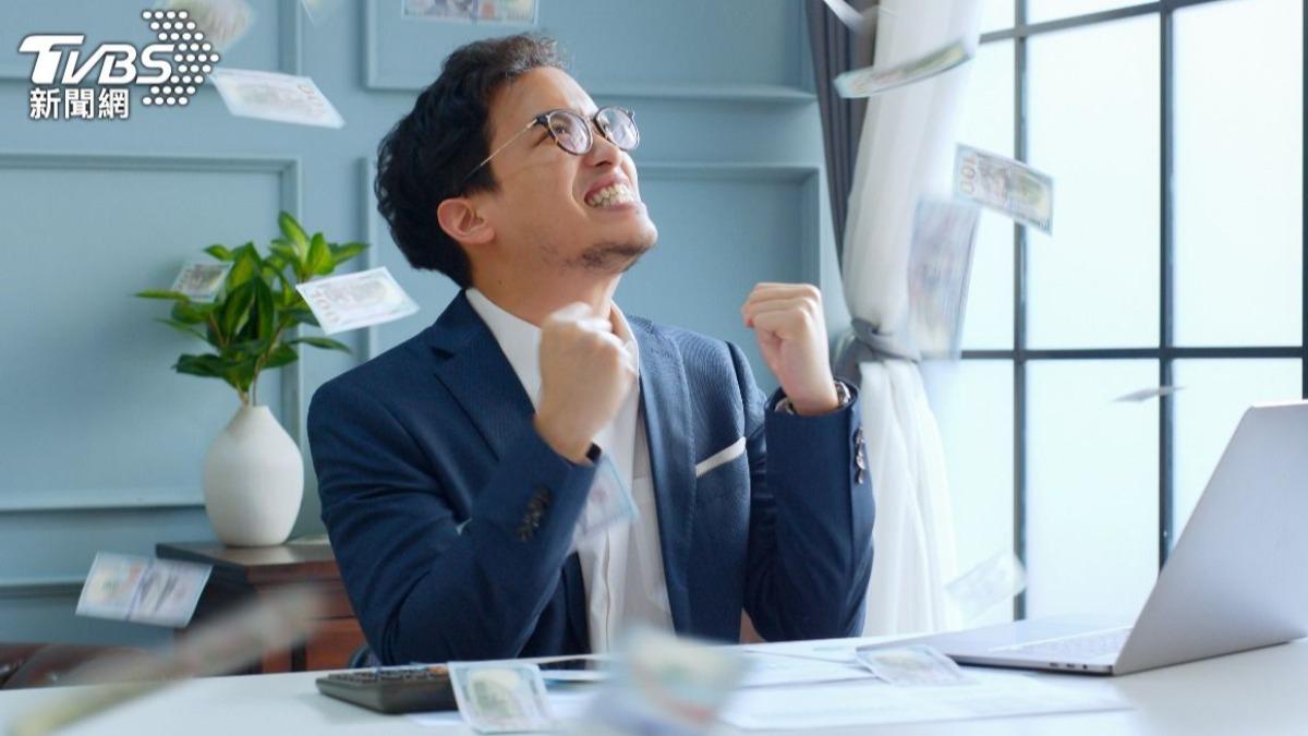 該讀碩士嗎?過來人曝「關鍵取捨」 網:唸完年薪翻3倍