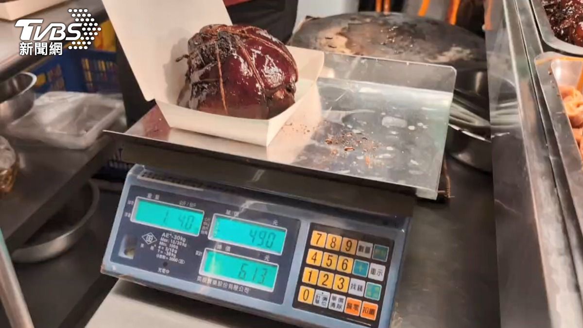 豬肉暴漲加工品跟著飛？東坡肉熟食價格，1斤要價近500元。（圖／TVBS） 