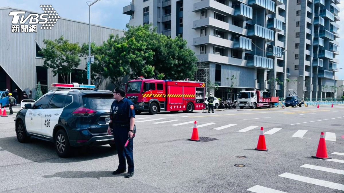 沒事別靠近！台中瓦斯管線被挖爆大量外洩　暫時封閉路段曝