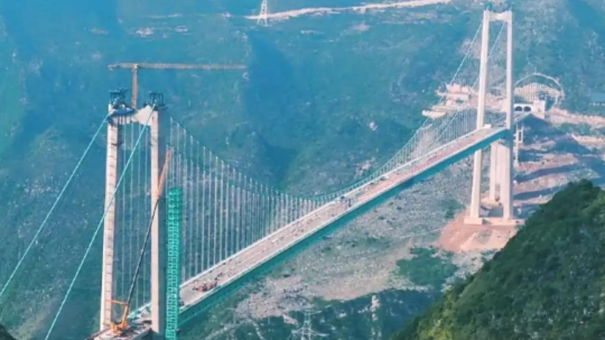 貴州花江峽谷大橋。(圖/大陸央視新聞)