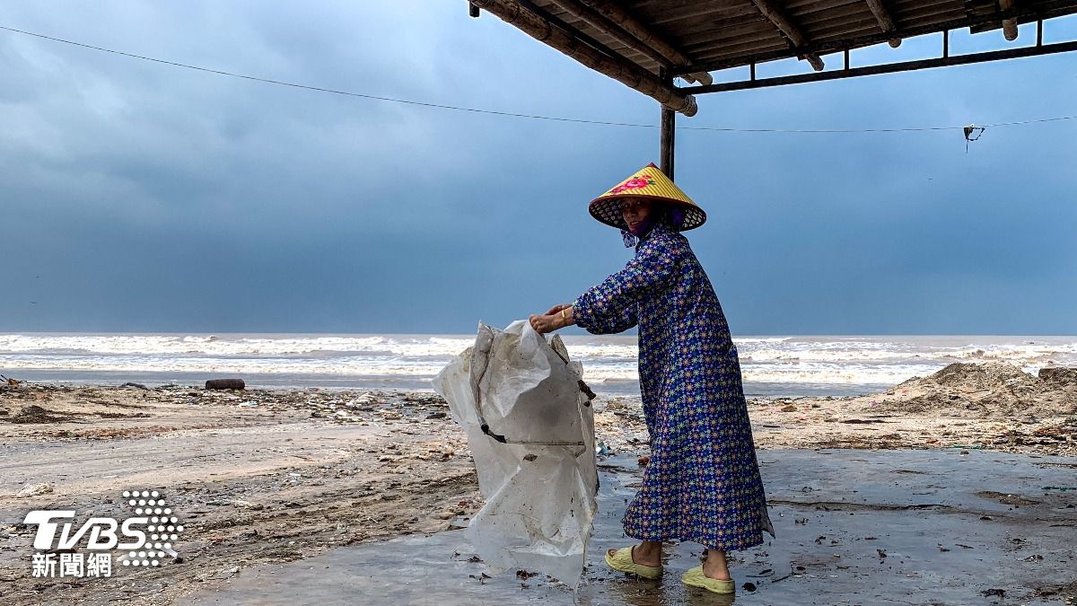 颱風博羅依登陸越南釀災!至少1死12失蹤 巨浪達8公尺