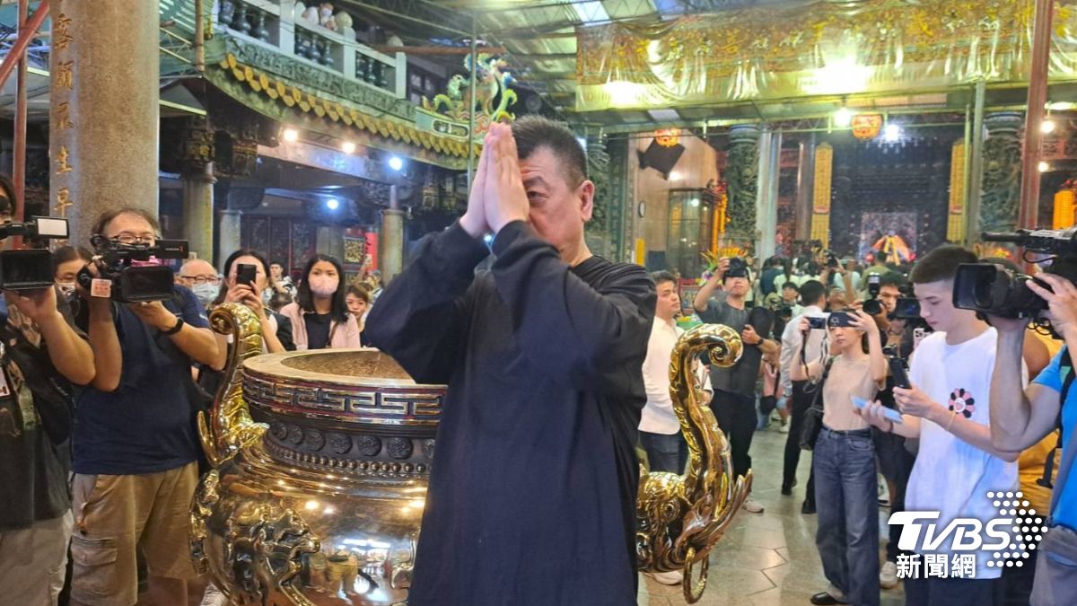 孫德榮喊話要幫于朦朧討公道。(圖/林彥君攝)