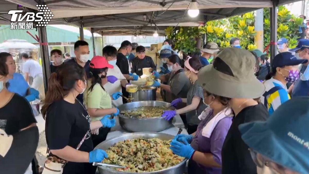 剩餘的物資和食材,賴彥汶表示不會造成浪費,將會交由花蓮縣廚師公會理事長負責。(圖/TVBS)