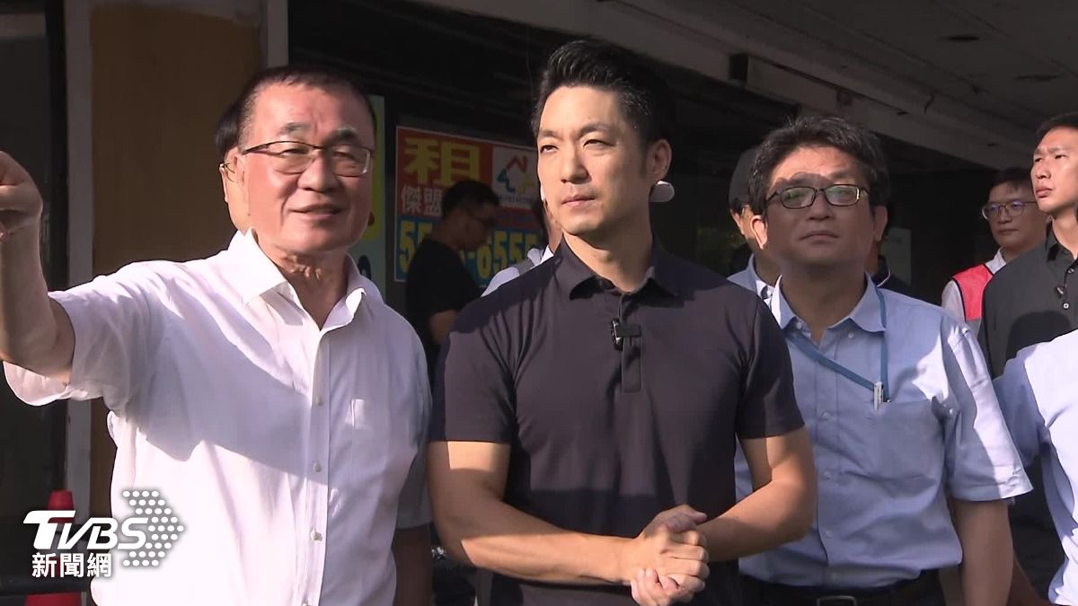 台北市長蔣萬安及副市長李四川也到場關心。(圖/TVBS)
