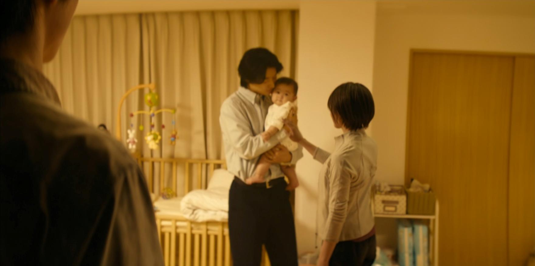 「骰動未來」遊戲中出現山崎賢人、土屋太鳳的未來生活假想場面。(圖/翻攝自Netflix)