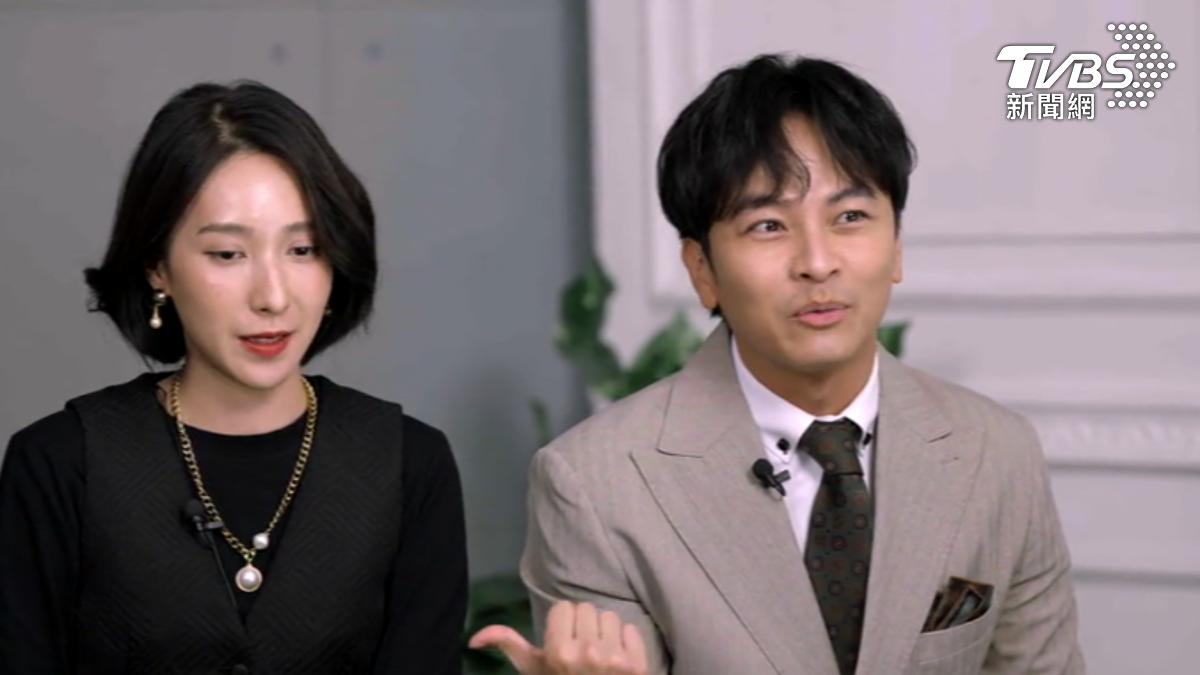 楊晴(左)、楊銘威(右)飾演姐弟。(圖/TVBS)