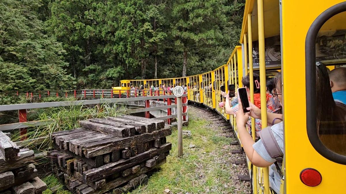 凱米颱風災後復建完成 太平山蹦蹦車再現經典風光