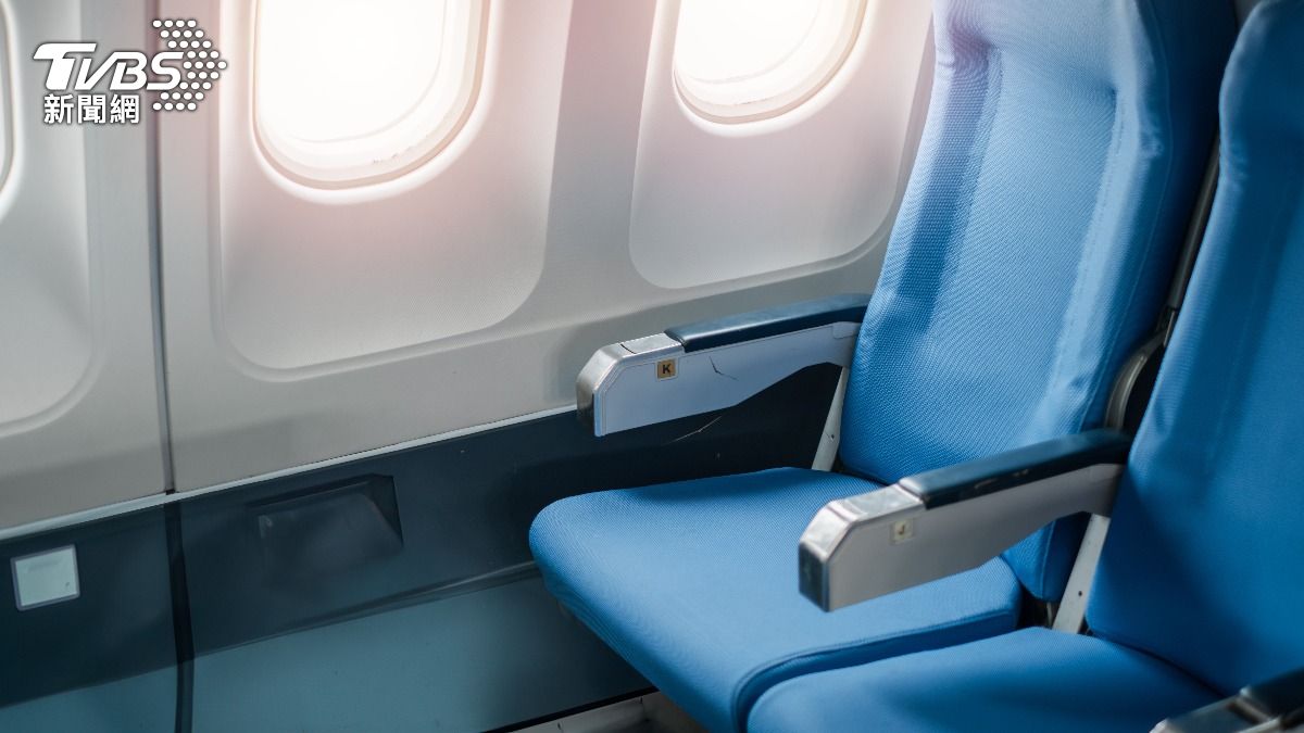 搭飛機旅行時最害怕遇到座位過小的情況。(示意圖/達志影像shutterstock)