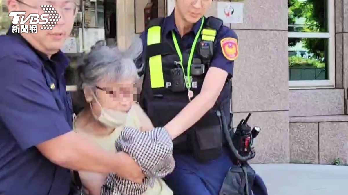 北捷阿嬤是通緝犯!被逮嗨喊「盡量拍」 移送又改口:我是好人