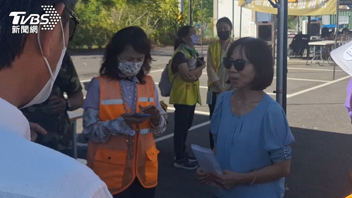 罹難者家屬泛淚致謝。（圖／張庭暄攝）