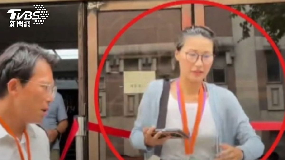 中央社提告謝幸恩,黃國昌則替她打抱不平。(圖/TVBS)
