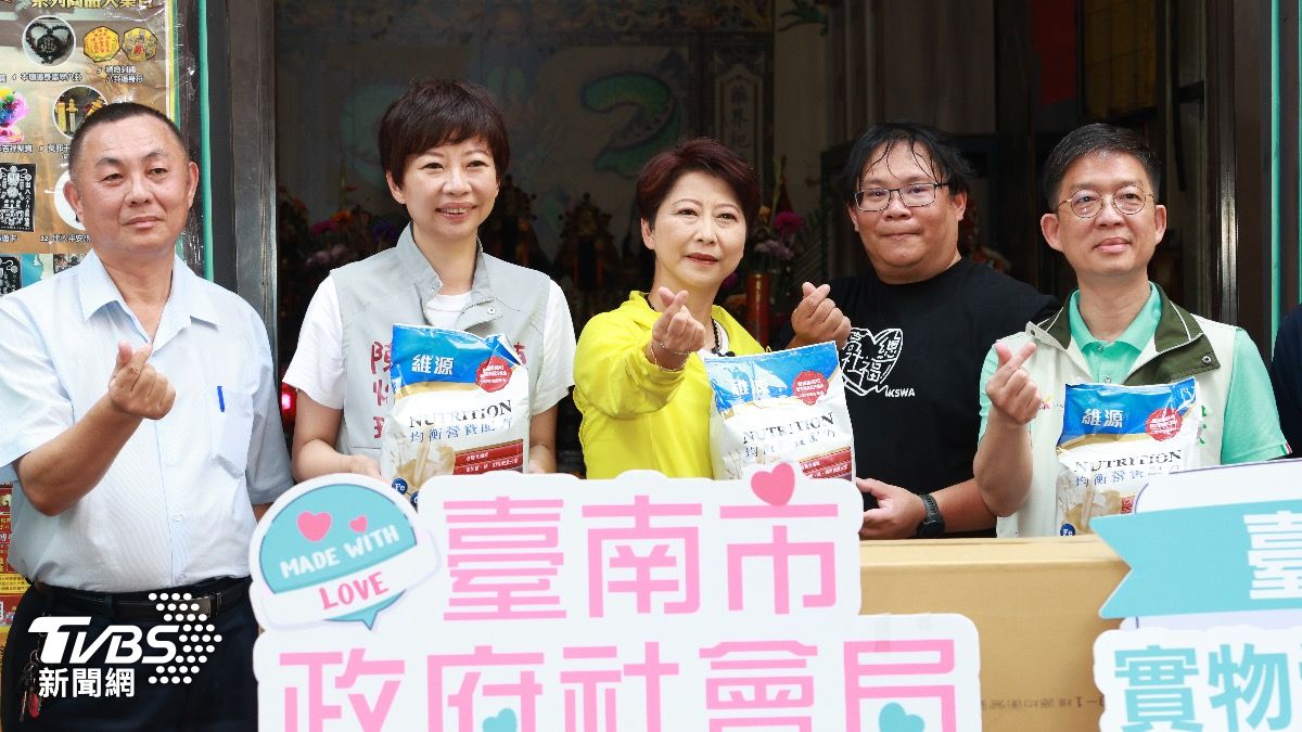 陳亭妃至今單身，但她希望將時間都留給照顧台南市民。（圖／潘建樺攝）