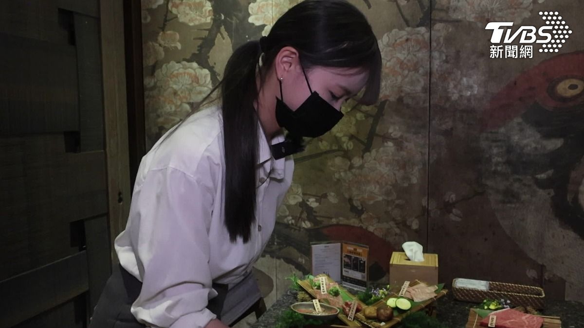 連假時薪衝270!拚3連假全勤。(圖/TVBS)