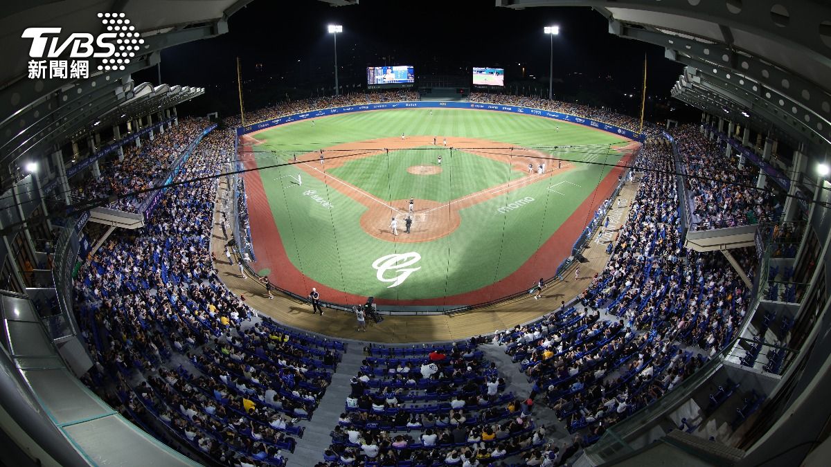 中職/中信兄弟拋黃彩帶再等等!悍將鏖戰到延長賽6:5逆轉勝
