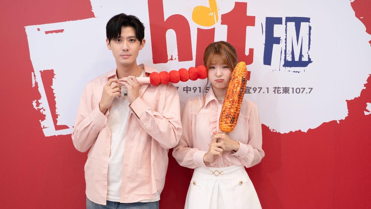 李玉璽被拱帶Seo EVE去遊樂園玩，他卻說不敢搭遊樂設施。（圖／Hit Fm聯播網提供）