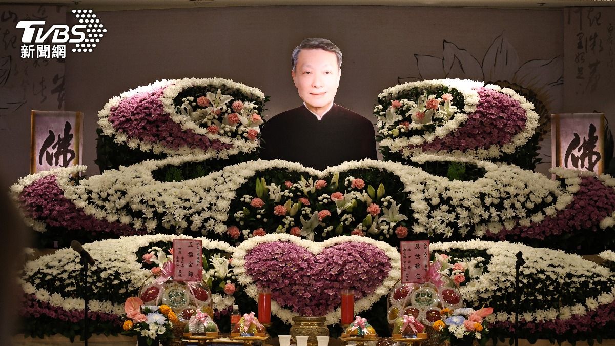 90歲「國民阿公」林義雄告別式 鳥來嬤、黃雅珉現身追思