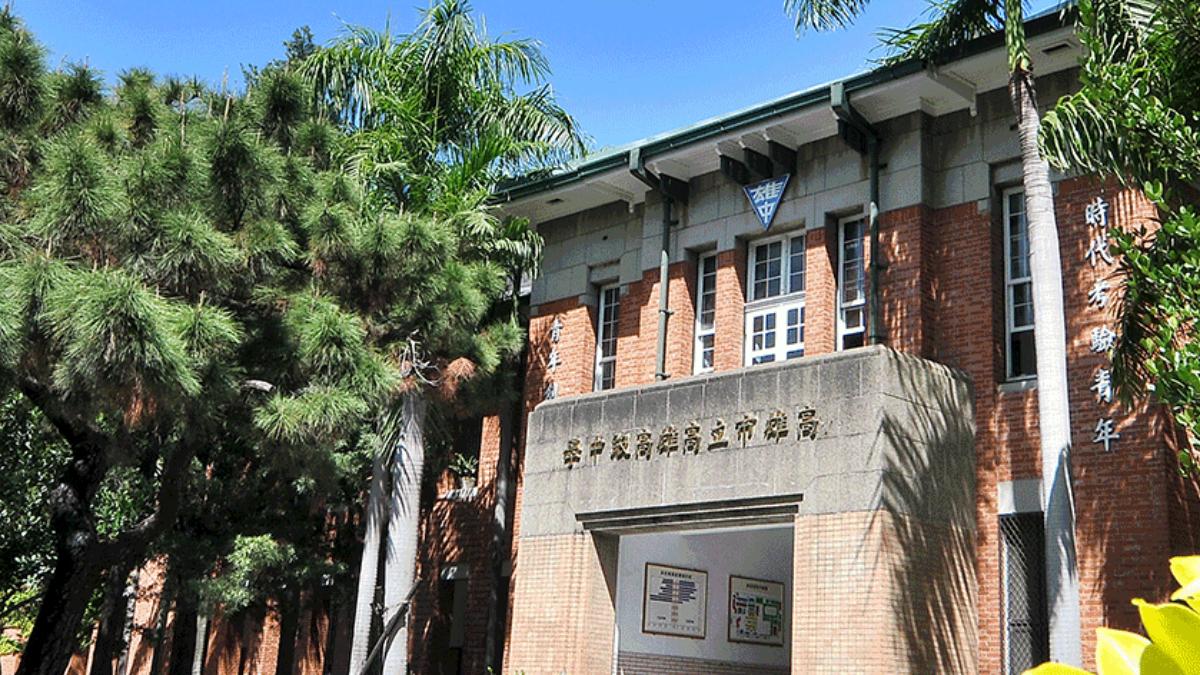 雄中生怒控師「塗改收據金額」詐財!影印店證實造假 校方回應了