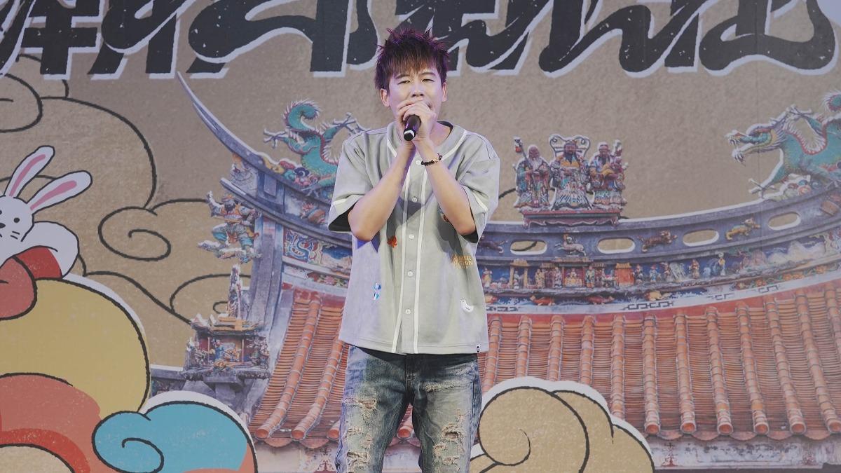 陳昶均近來工作滿檔,直呼很難出國度假。(圖/新莊區公所提供)