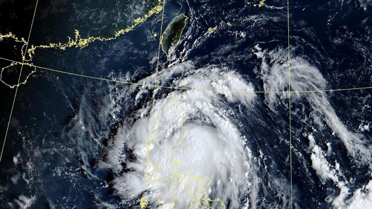 天氣/麥德姆颱風水氣灌台灣!2地區雨最猛 1圖看中秋賞月指數