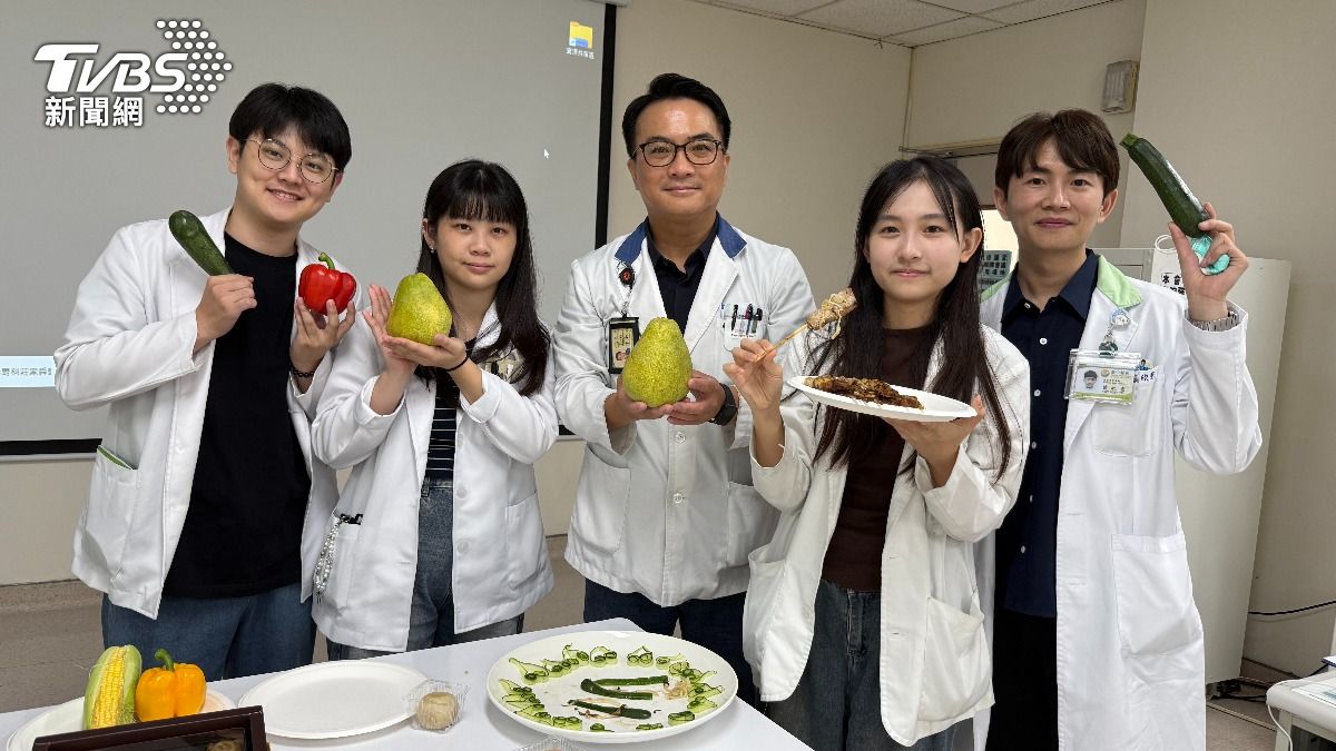 中秋烤肉樂極生悲！肉還沒熟就吃…少年狂瀉腸道發炎還積水