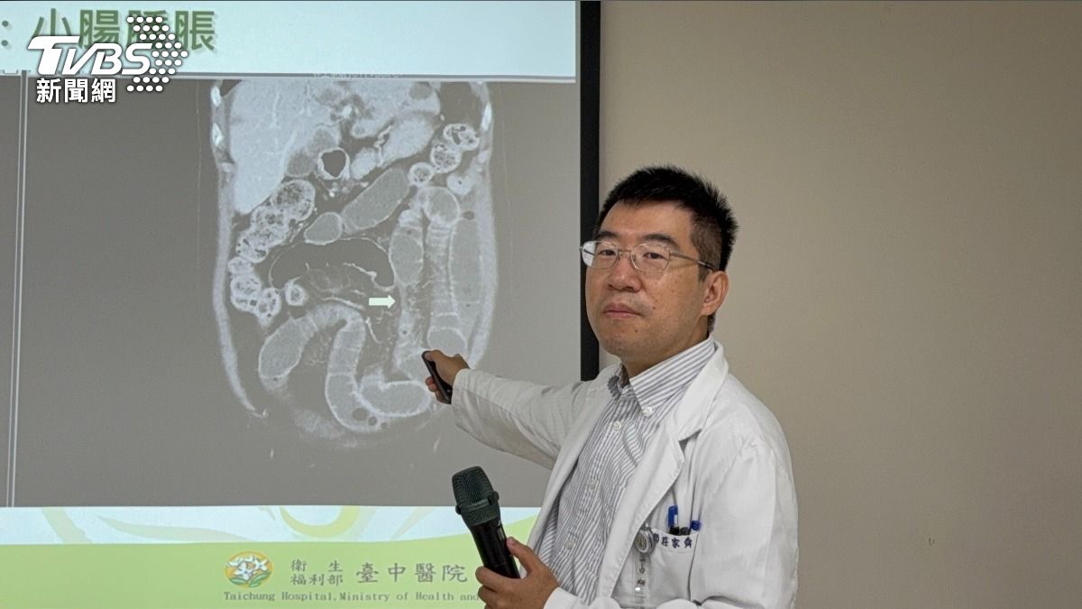 男同學小腸腫脹。（圖／TVBS）