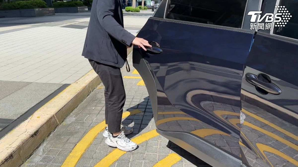 叫車被取消,扣民眾300元。消基會表示,取消費偏袒平台。(圖/TVBS)