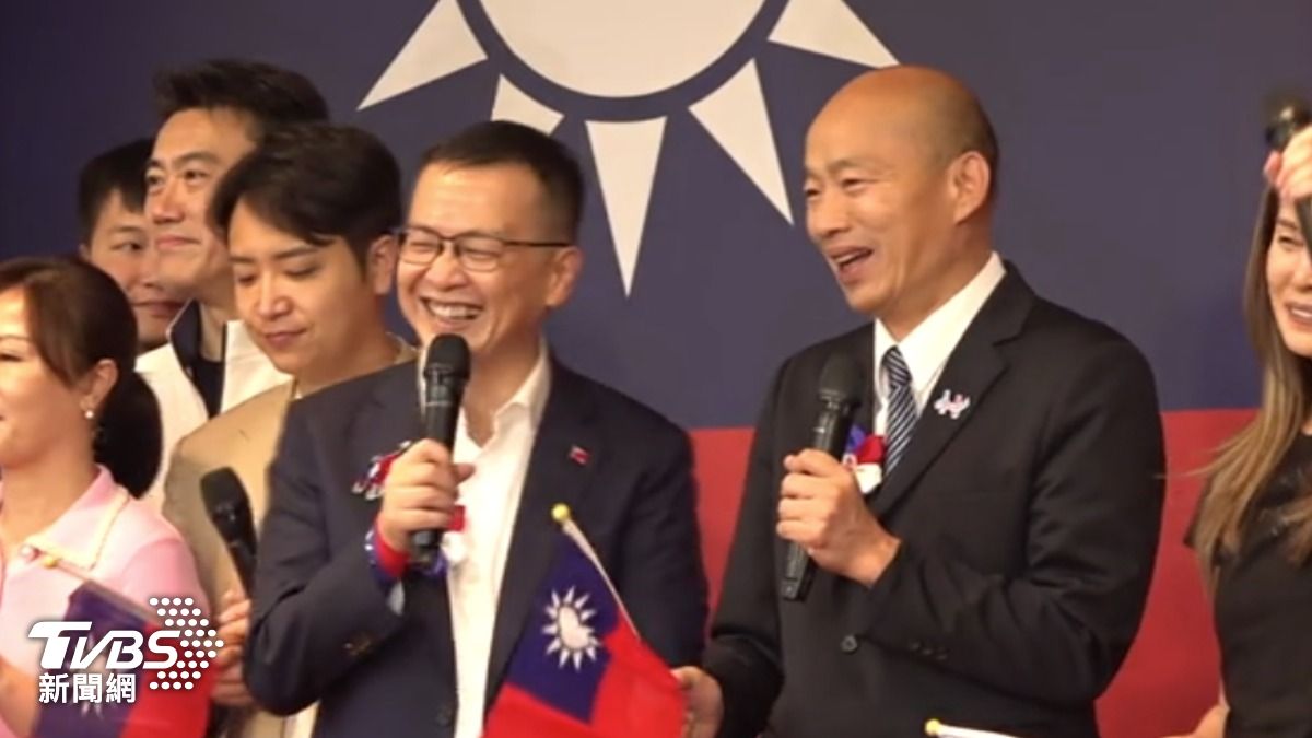 立法院長韓國瑜，３號與國民黨主席候選人羅智強同台。（圖／ＴＶＢＳ）